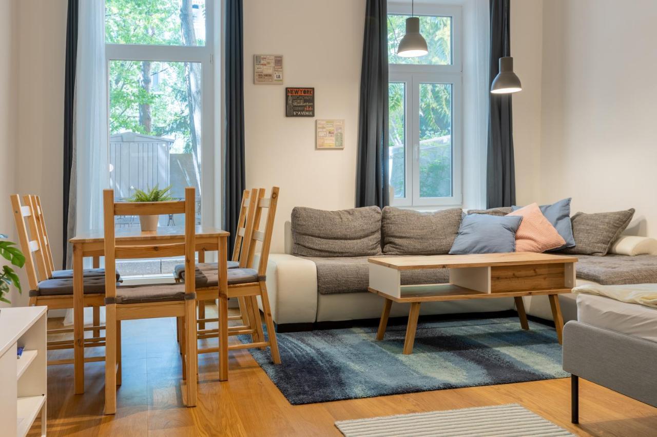 Cozy Apartment, 2 Private Terraces, 8 Min To City Center فيينا المظهر الخارجي الصورة