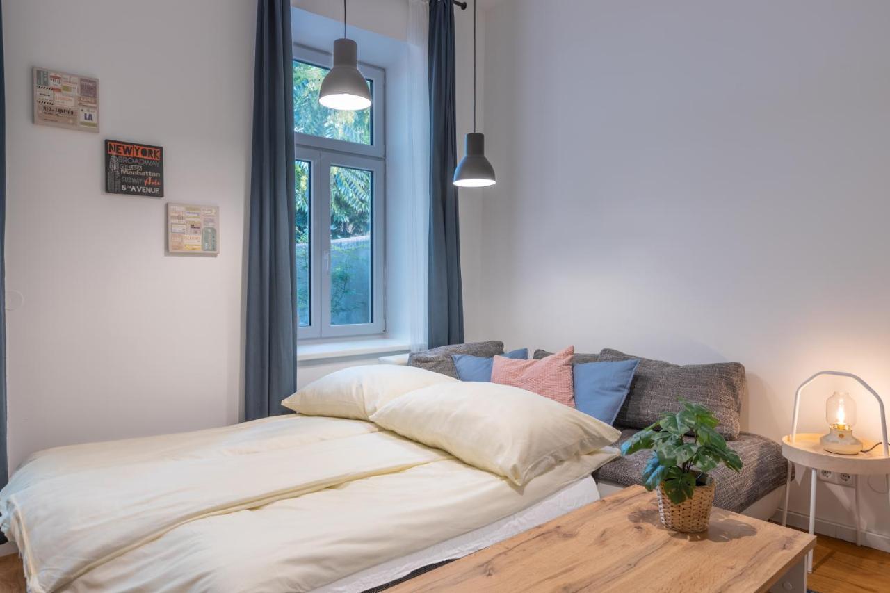 Cozy Apartment, 2 Private Terraces, 8 Min To City Center فيينا المظهر الخارجي الصورة