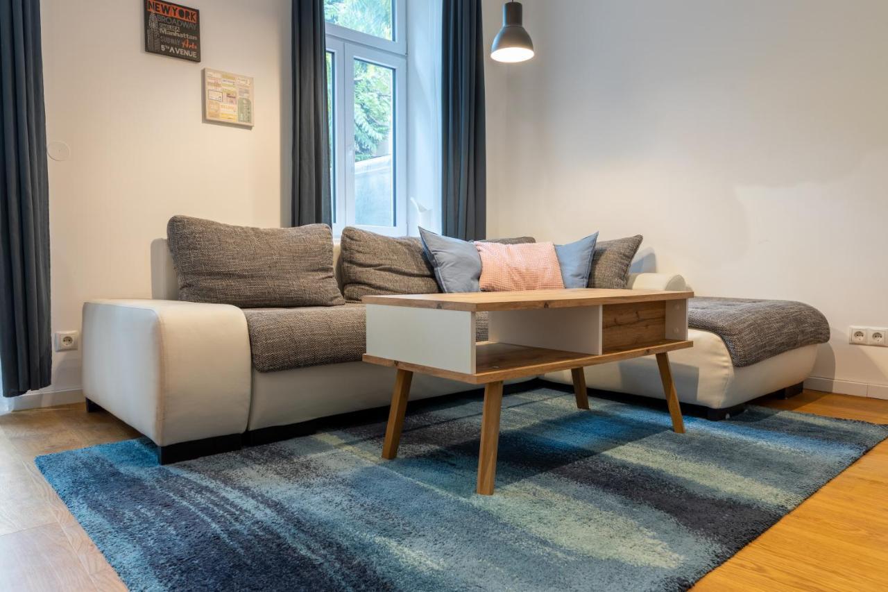 Cozy Apartment, 2 Private Terraces, 8 Min To City Center فيينا المظهر الخارجي الصورة
